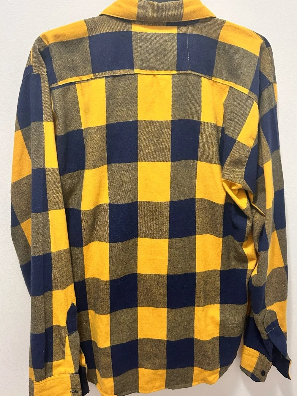 Levi’s Plaid Flannel Shirt Yellow Blue Button Down Size G L